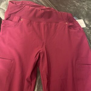 Cherokee women’s iflex mid rise pull on scrub pants color wine
